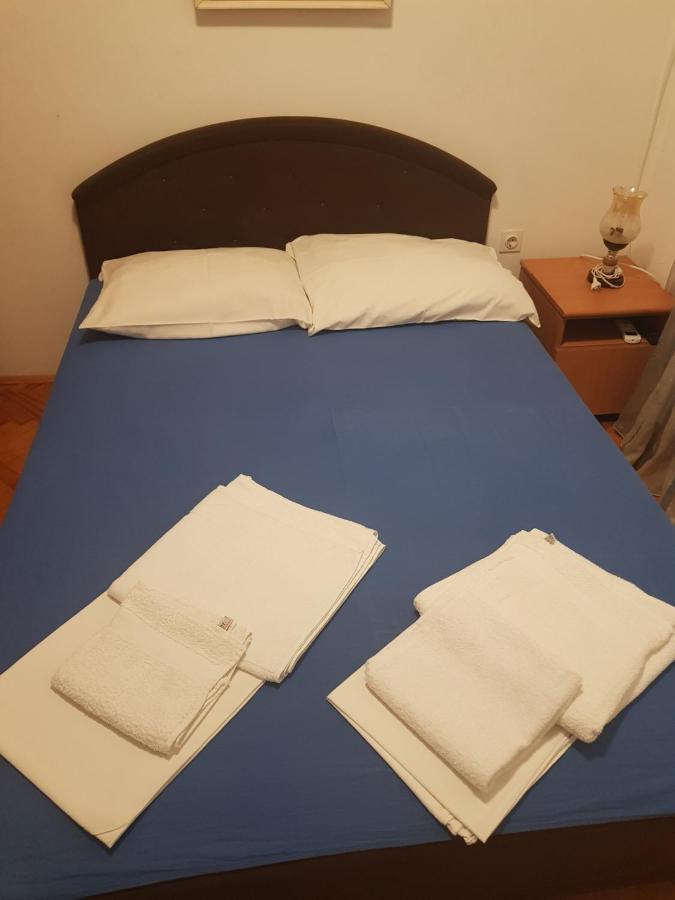 Sobe I Apartmani Marovic Petrovac Ngoại thất bức ảnh