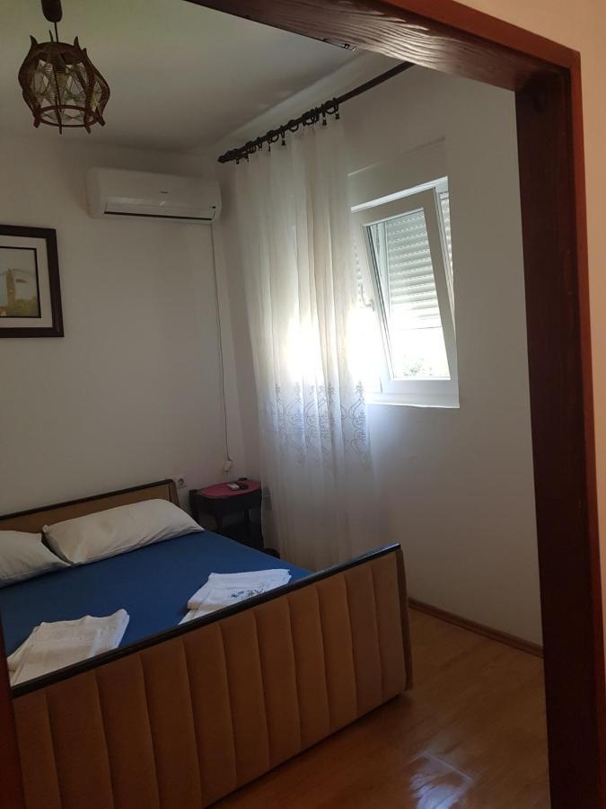 Sobe I Apartmani Marovic Petrovac Ngoại thất bức ảnh