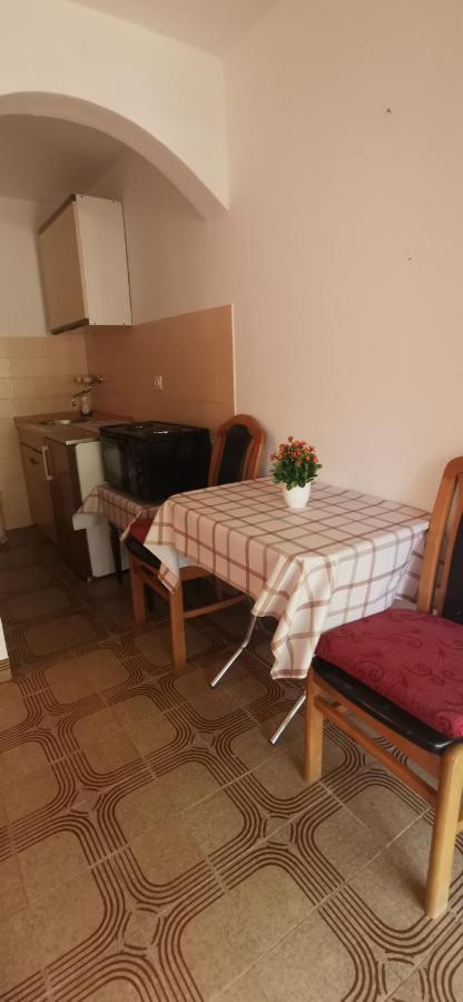 Sobe I Apartmani Marovic Petrovac Ngoại thất bức ảnh
